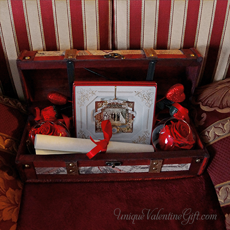 White House Valentine Chest